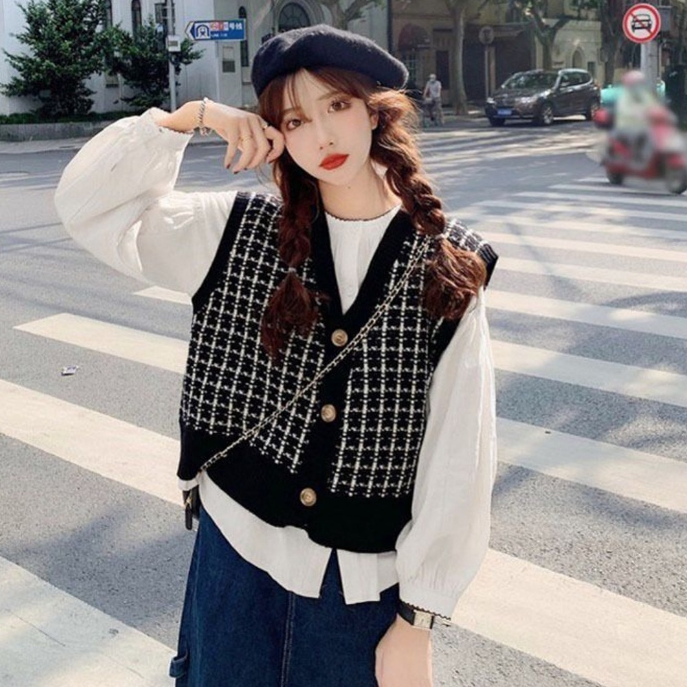 Yesstyle black and white plaid button-up sweater vest